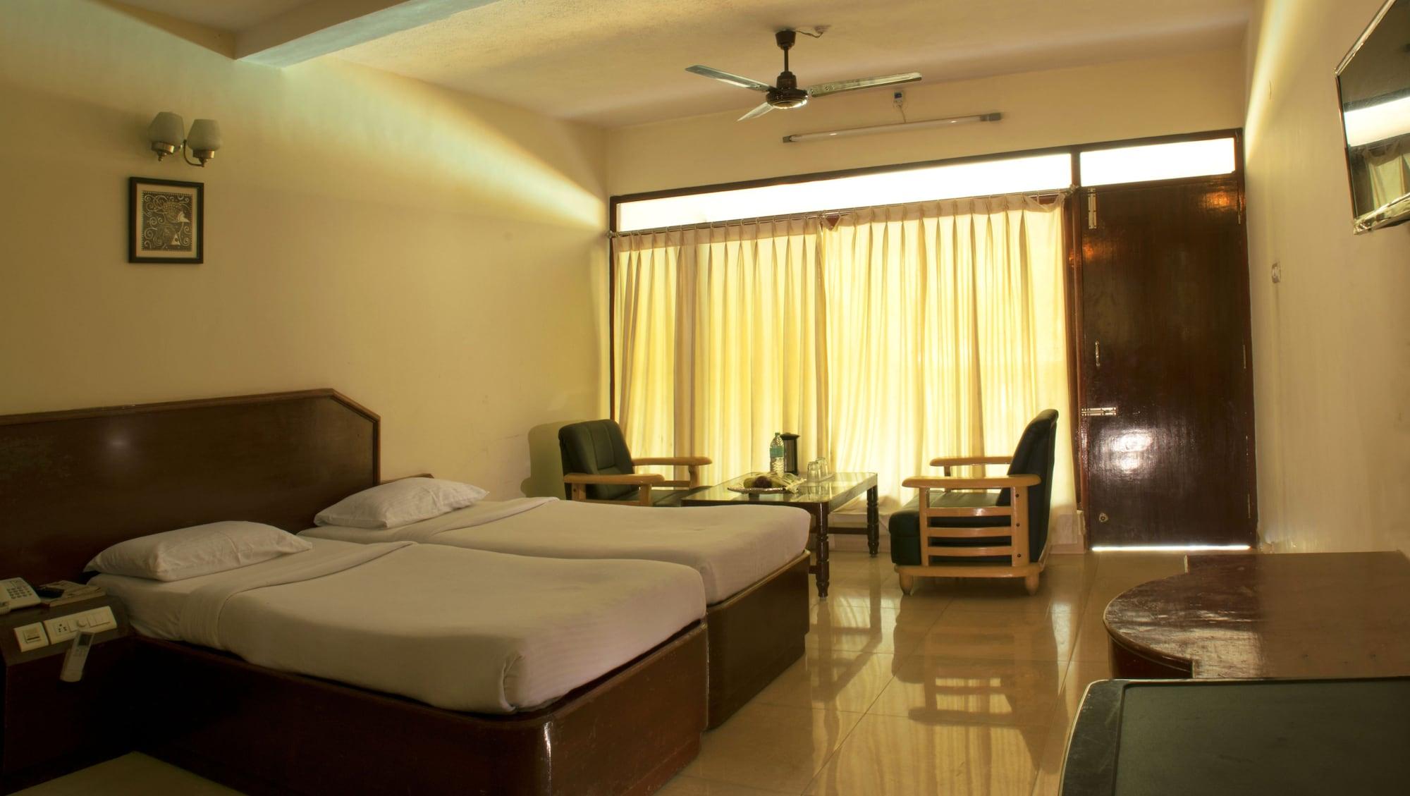 Mamalla Beach Resort Mahabalipuram Exteriör bild
