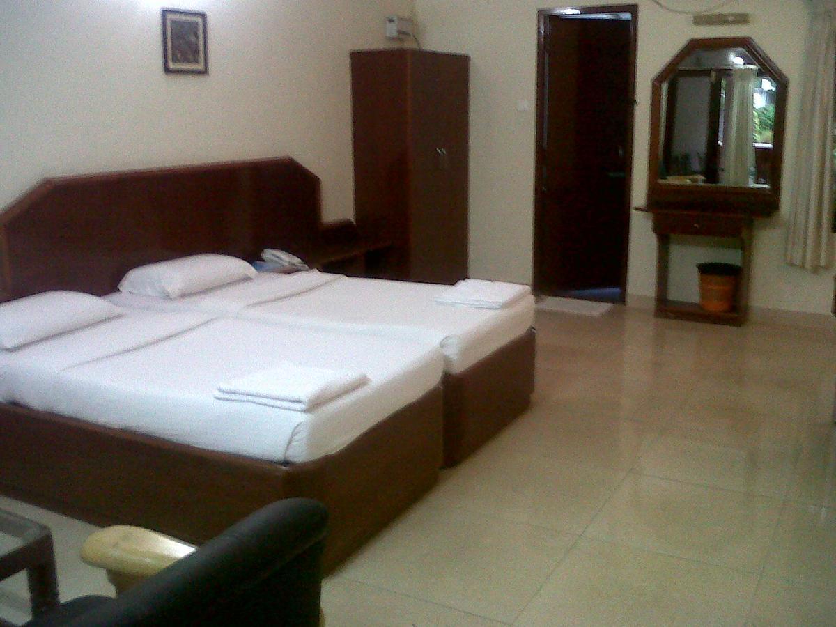 Mamalla Beach Resort Mahabalipuram Exteriör bild